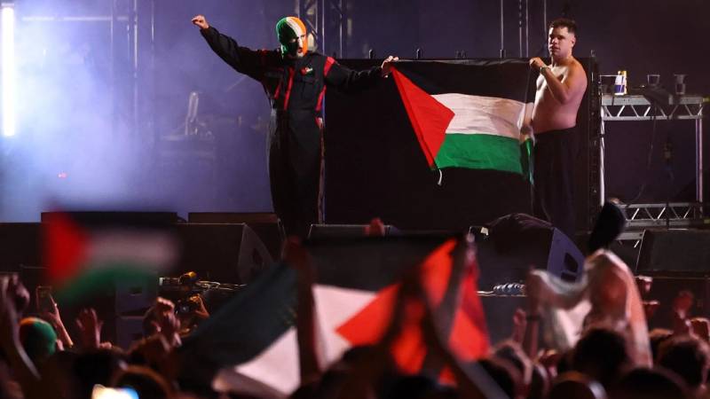 kanada filistine destegiyle one cikan irlandali muzik grubu kneecapin ulkeye girisini yasakladi M5AfFCgp