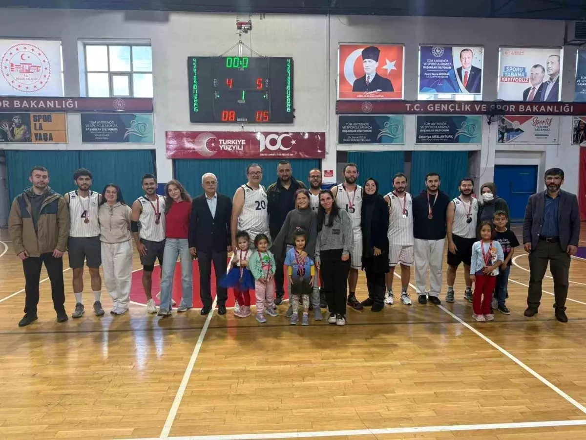 duzcede kamu spor oyunlari 3x3 basketbol musabakalarinda sampiyon universite a OXcmbSFz.jpg