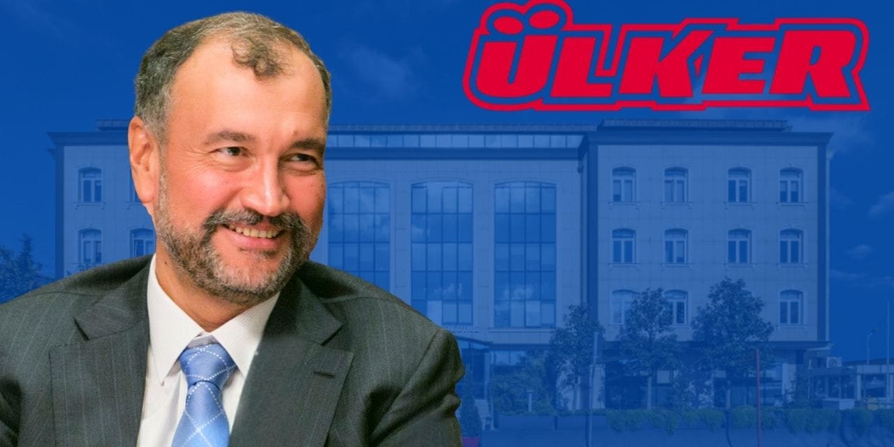 murat ulker anamin evinde oturuyorum uDtYeSYX.jpg