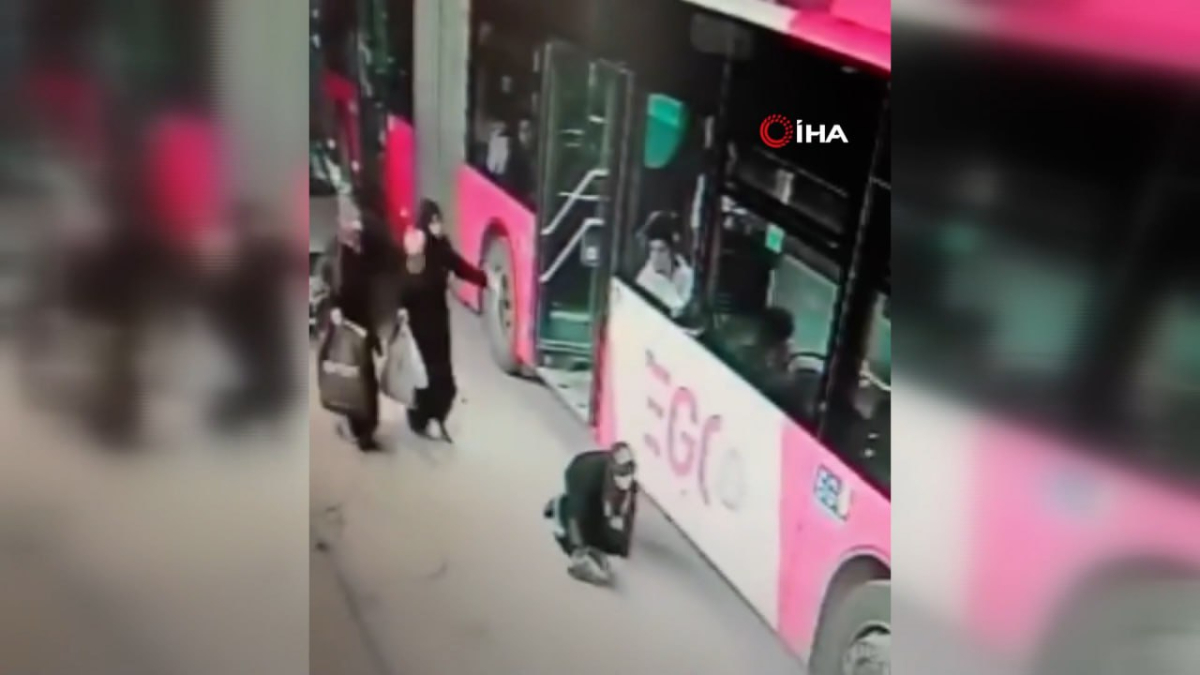 ankarada yolcu inmeden hareket eden sofor yolcuyu dusurdu DgWGXvLx.jpg