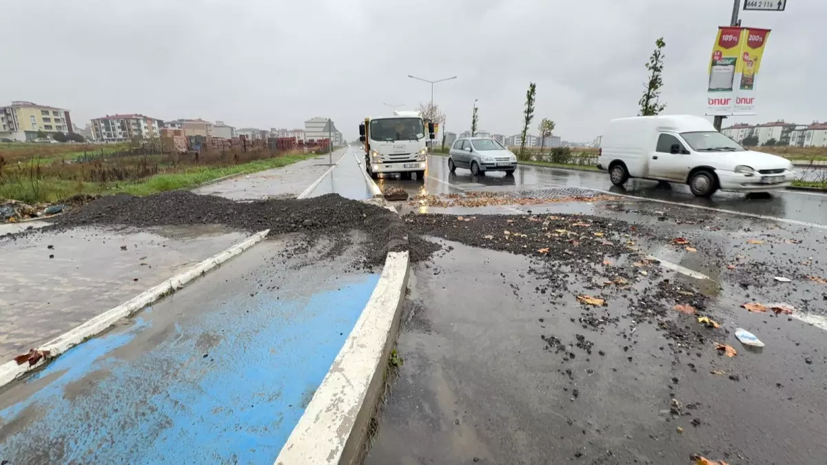 Çerkezköy ve Çorlu’da Sağanak Yağış Etkili Oldu