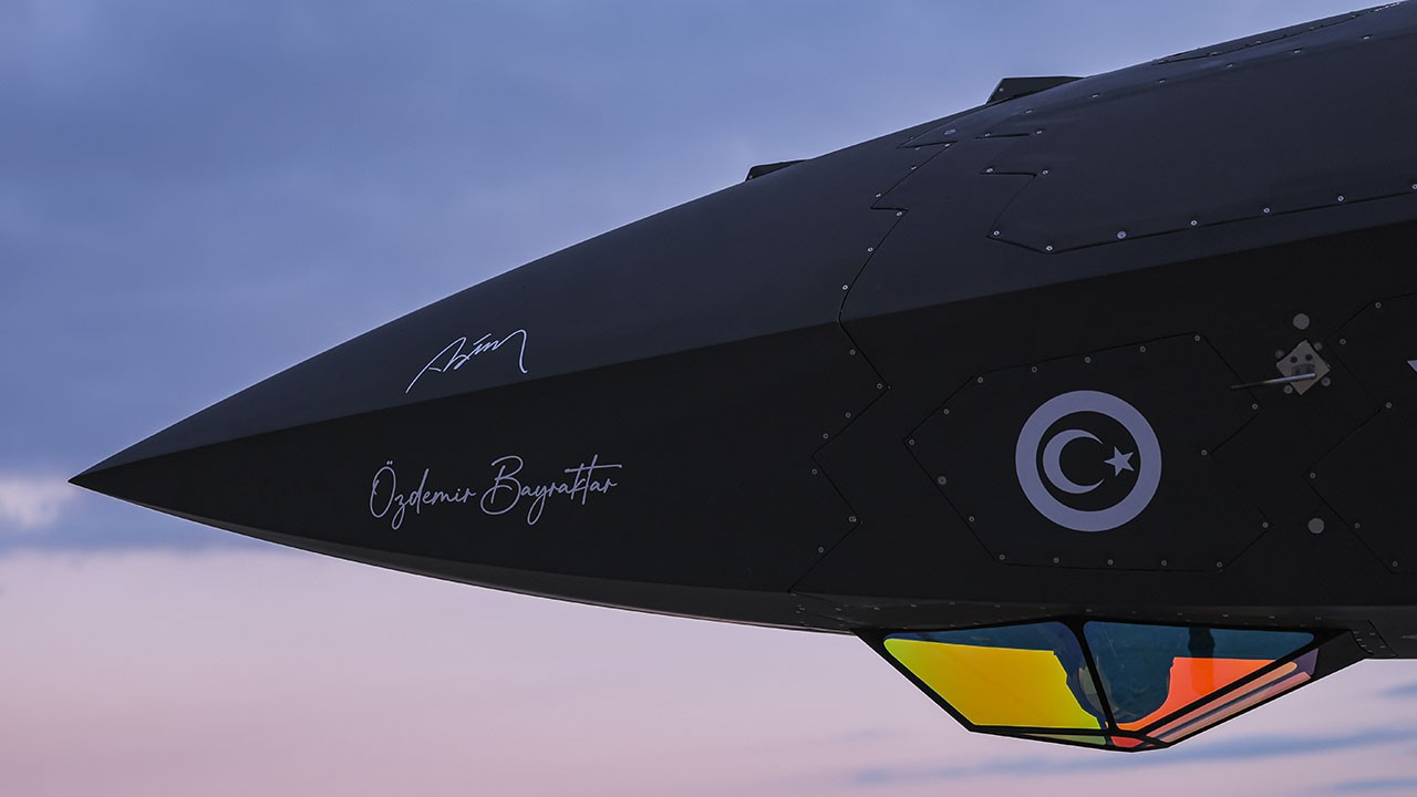 Dünyada bir ilk: Bayraktar KIZILELMA’ya hayalet göz