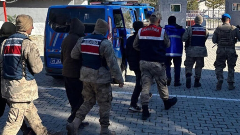 edirne-ve-kirklarelinde-16-yabanci-uyruklu-kacak-yakalandi-LYl3BdYi