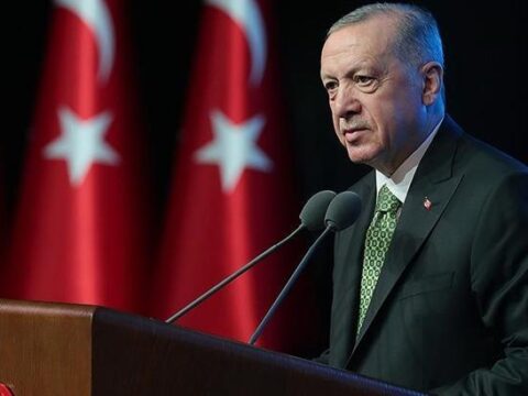 Cumhurbaskani erdogandan 15 temmuzda camilerden okunan selalara iliskin paylasim ZDeMdJCs